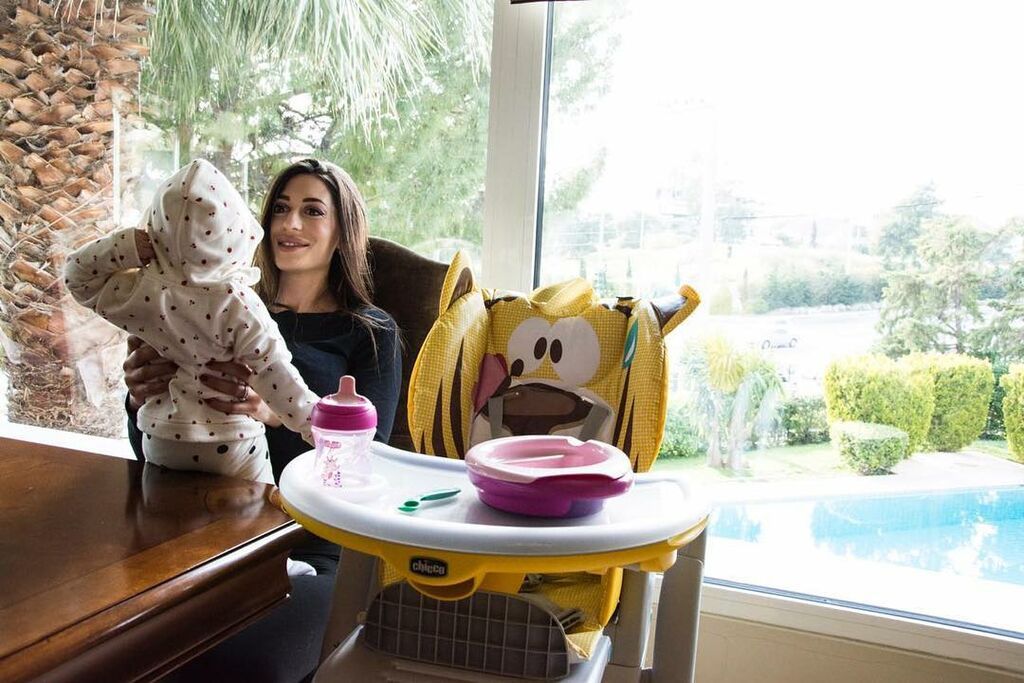 Φλορίντα Πετρουτσέλι - Μαρία Λουίζα Βούρου: Φωτογραφίζονται μαζί με τα μωρά τους (pics) 