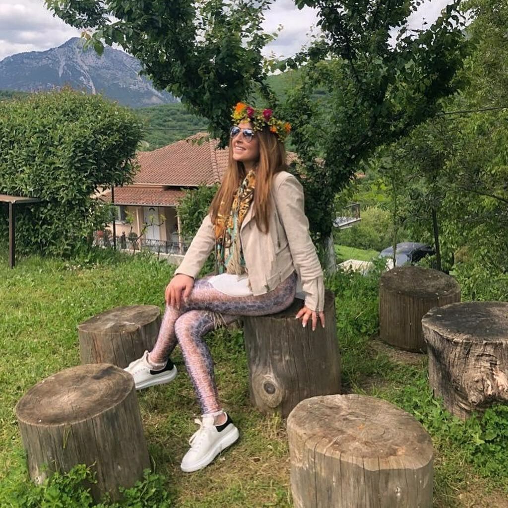 'Ελενα Παπαρίζου: Η συγκινητική εξομολόγηση για τη μητέρα της και η φωτογραφία (pics) 