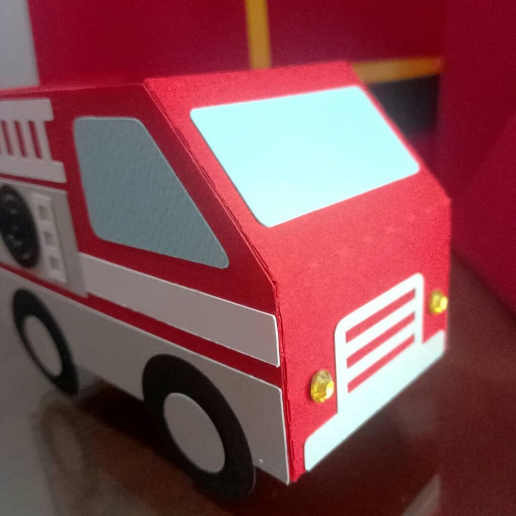 «Όταν μεγαλώσω θέλω να γίνω πυροσβέστης»: Ιδέες για πάρτι γενεθλίων (pics) 