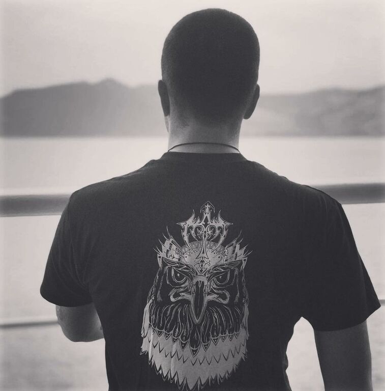 Ο αδερφός της, Άγγελος Λάτσιος