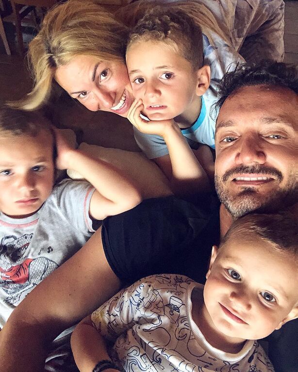 Με την οικογένειά του σε απαρτία 