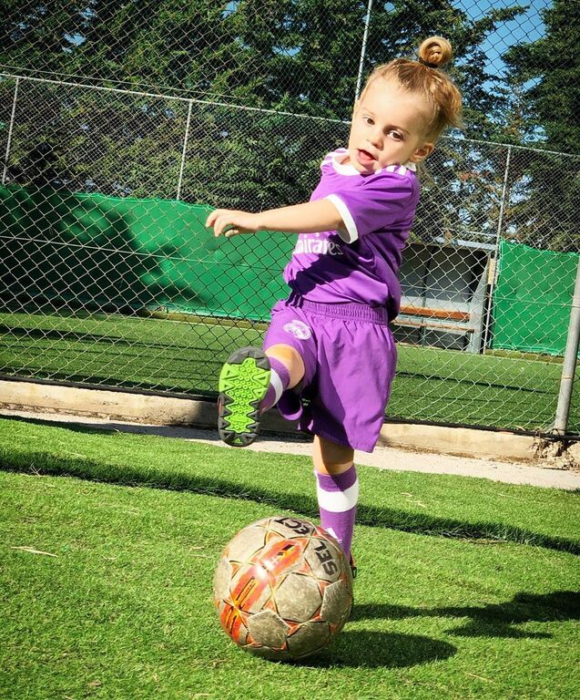 Μαλένα Χανταμπάκη: Ακούστε τη να τραγουδάει «Αχ κουνελάκι» - Η μικρή «δεν υπάρχει» (pics&vid)