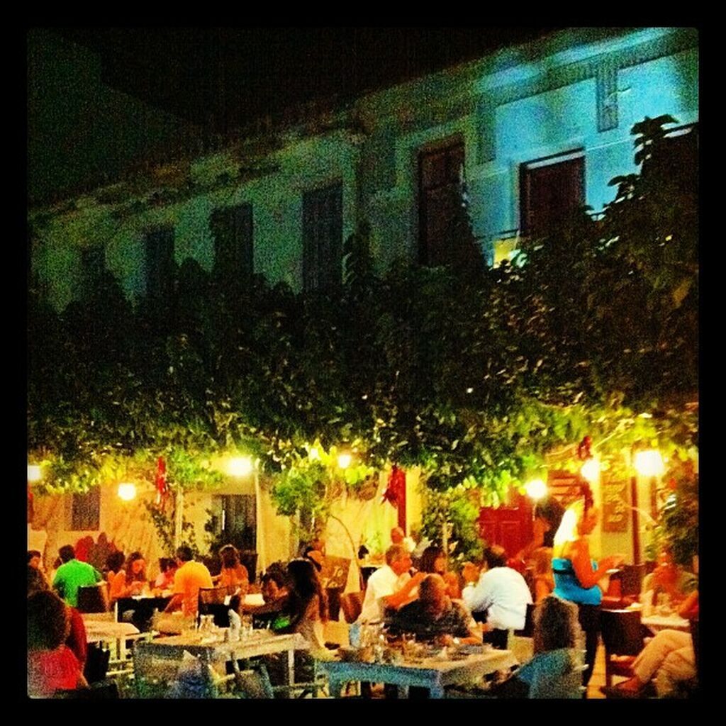 Ελένη Μενεγάκη: Θα εκπλαγείτε με τις πρώτες φωτό της στο instagram και την αλλαγή του προφίλ της  