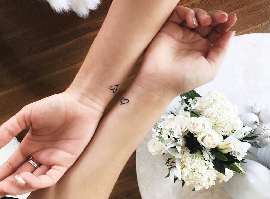 Είκοσι πέντε μικρά τατουάζ για αδελφές που είναι και οι καλύτερες φίλες (pics) 