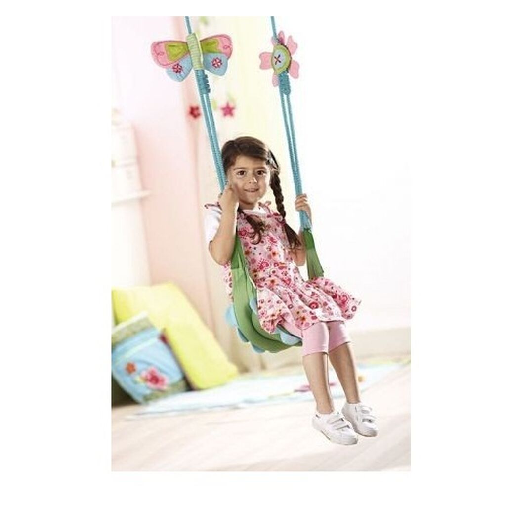 Κοριτσίστικη κούνια για ατελείωτο παιχνίδι στο μπαλκόνι και όχι μόνο