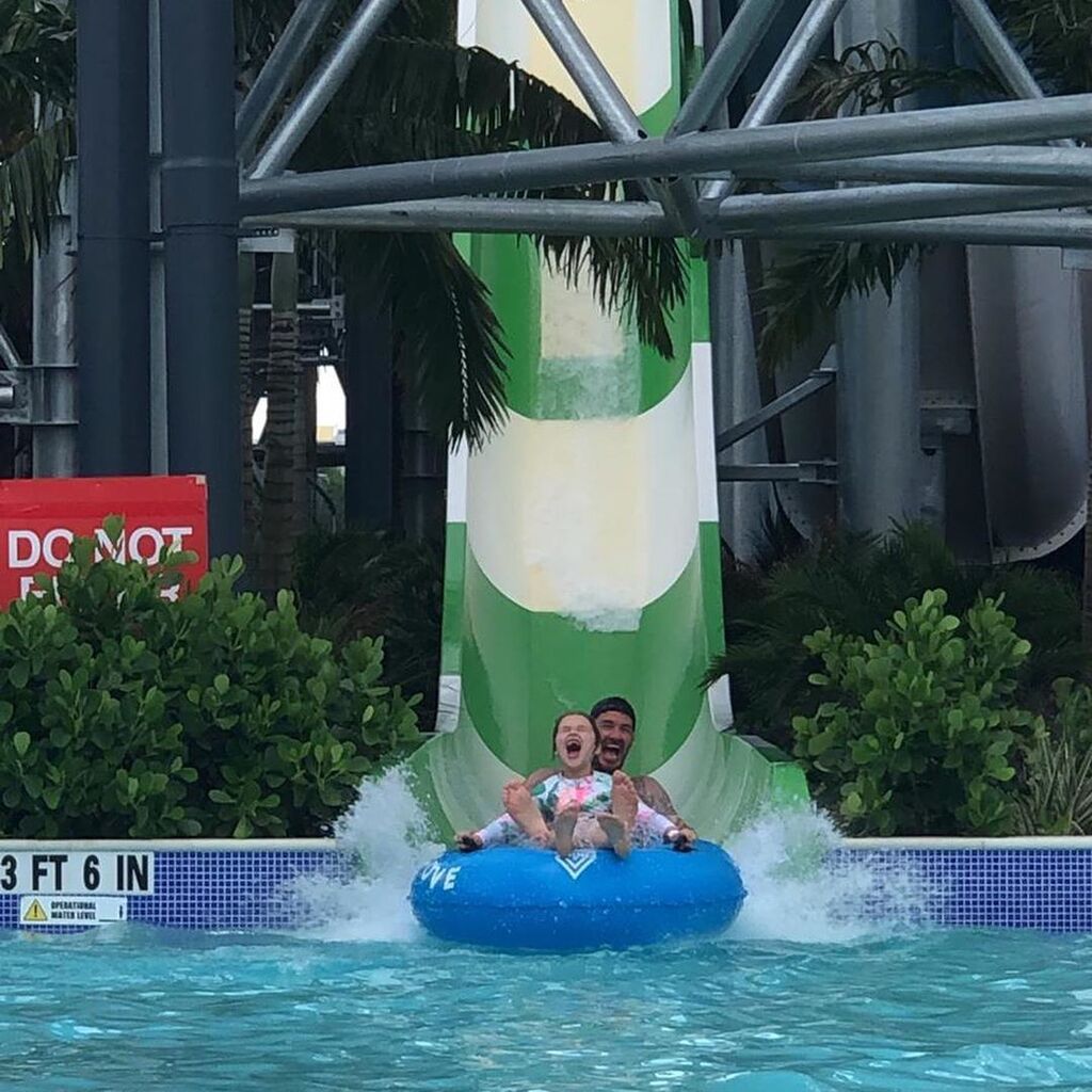 Harper Beckham: Το μαγιό που φόρεσε ξετρέλανε το Instagram (pics) 