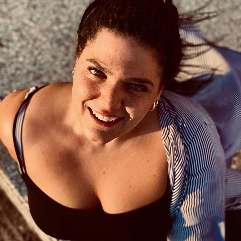 Δανάη Μπάρκα: Όλες οι φορές που είδαμε με μαγιό και χωρίς ρετούς την κόρη της Σταυροπούλου! 