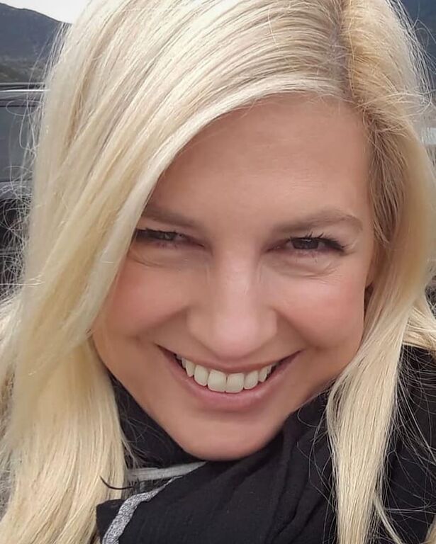 Ράνια Θρασκιά - Η όμορφη δημοσιογράφος και παρουσιάστρια έχει μεγάλη αδυναμία στους δύο γιους της αν  και σπάνια μοιράζεται οικογενειακά της στιγμιότυπα με τους followers της.

Πηγή φωτογραφίας: @raniathraskia 