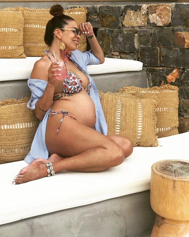 Ελένη Χατζίδου: Οι εμφανίσεις με μαγιό στην εγκυμοσύνη (pics)