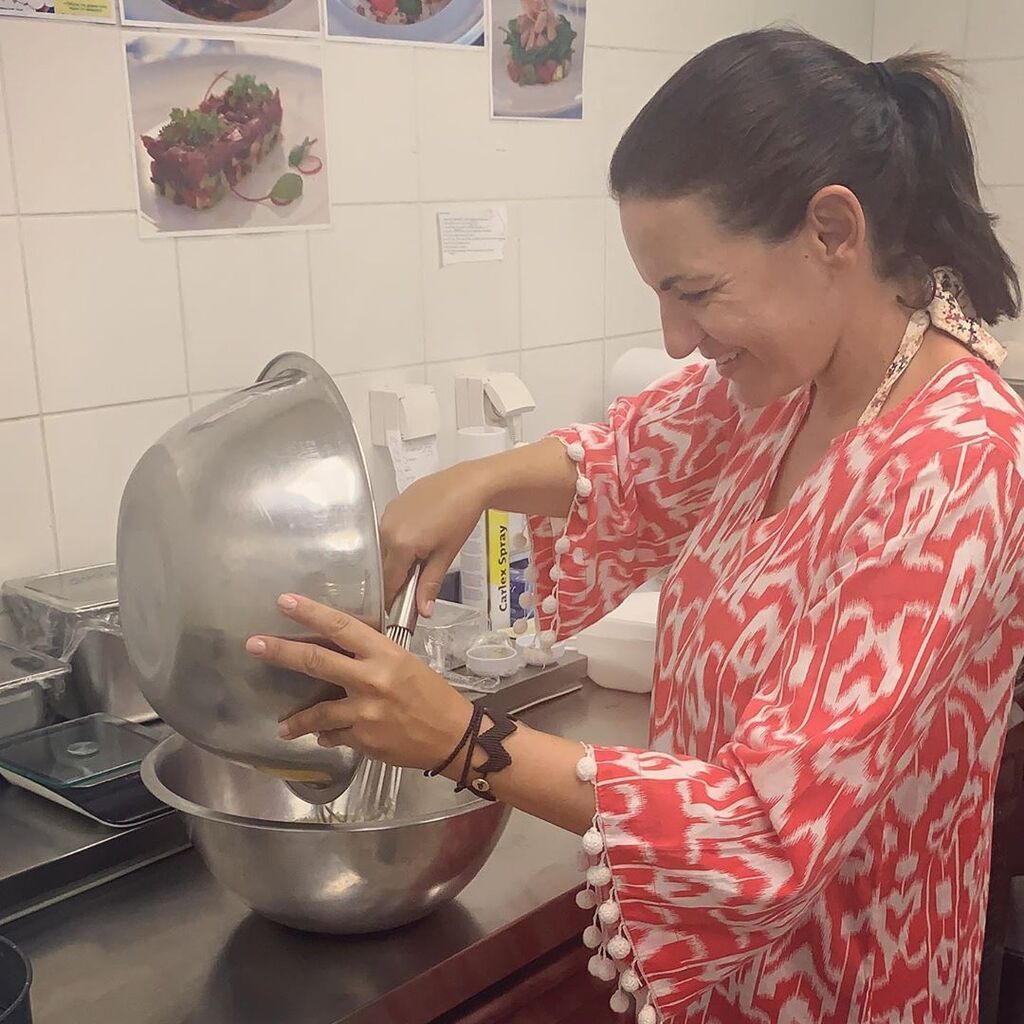 Η'Ολγα Κεφαλογιάννη έφτιαξε φανουρόπιτα.