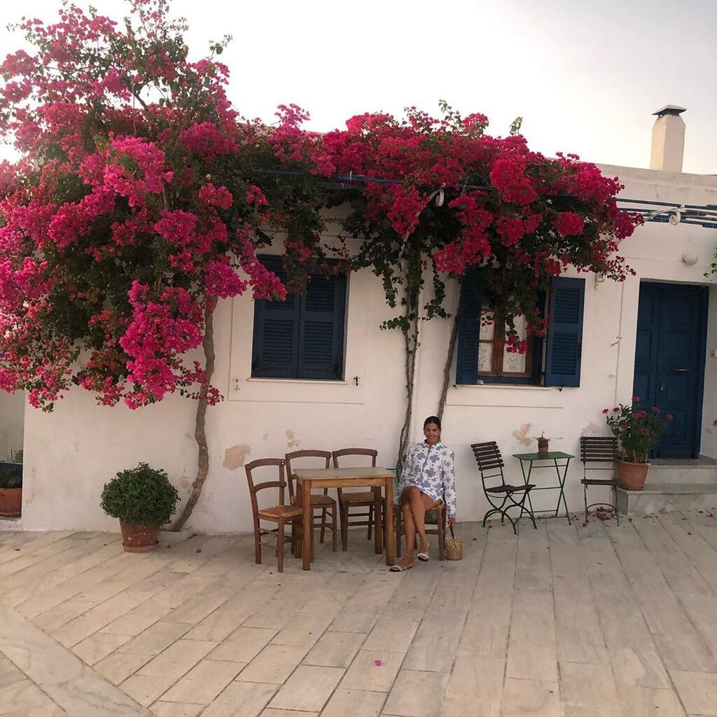 Σταματίνα Τσιμτσιλή: Όλα όσα αγαπά στην Πάρο μέσα από τον φωτογραφικό φακό της (pics)
