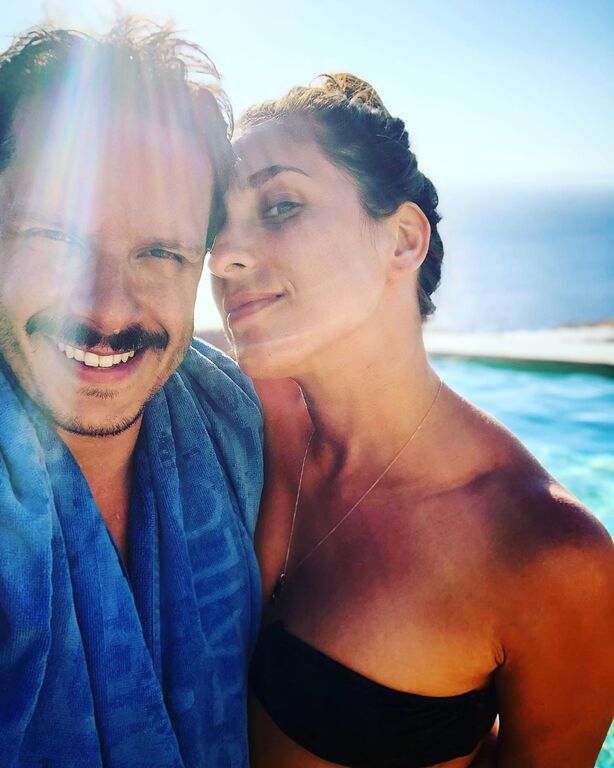 Με την Αντιγόνη Ψυχράμη έχουν δημιουργήσει μια υπέροχη οικογένεια...