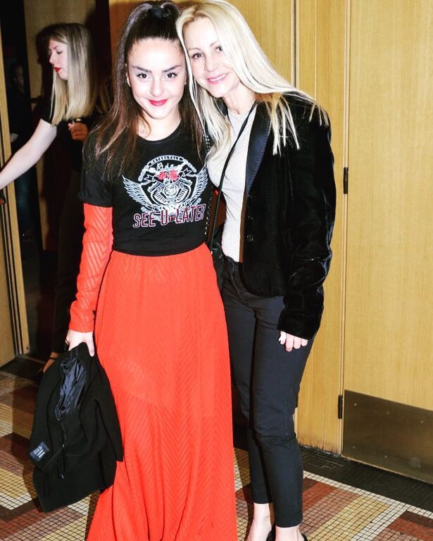 Με τη μητέρα της Μάρθα Κουτουμάνου....