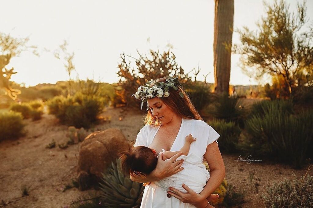 Αυτές οι φωτογραφίες θηλασμού είναι διαφορετικές από τις άλλες και έγιναν viral για έναν & μόνο λόγο