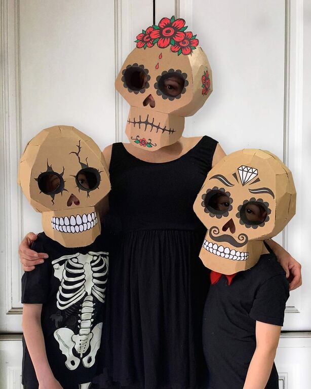 Δείτε τι φτιάχνει μια μαμά με χαρτόκουτα - Θα εντυπωσιαστείτε (pics) 