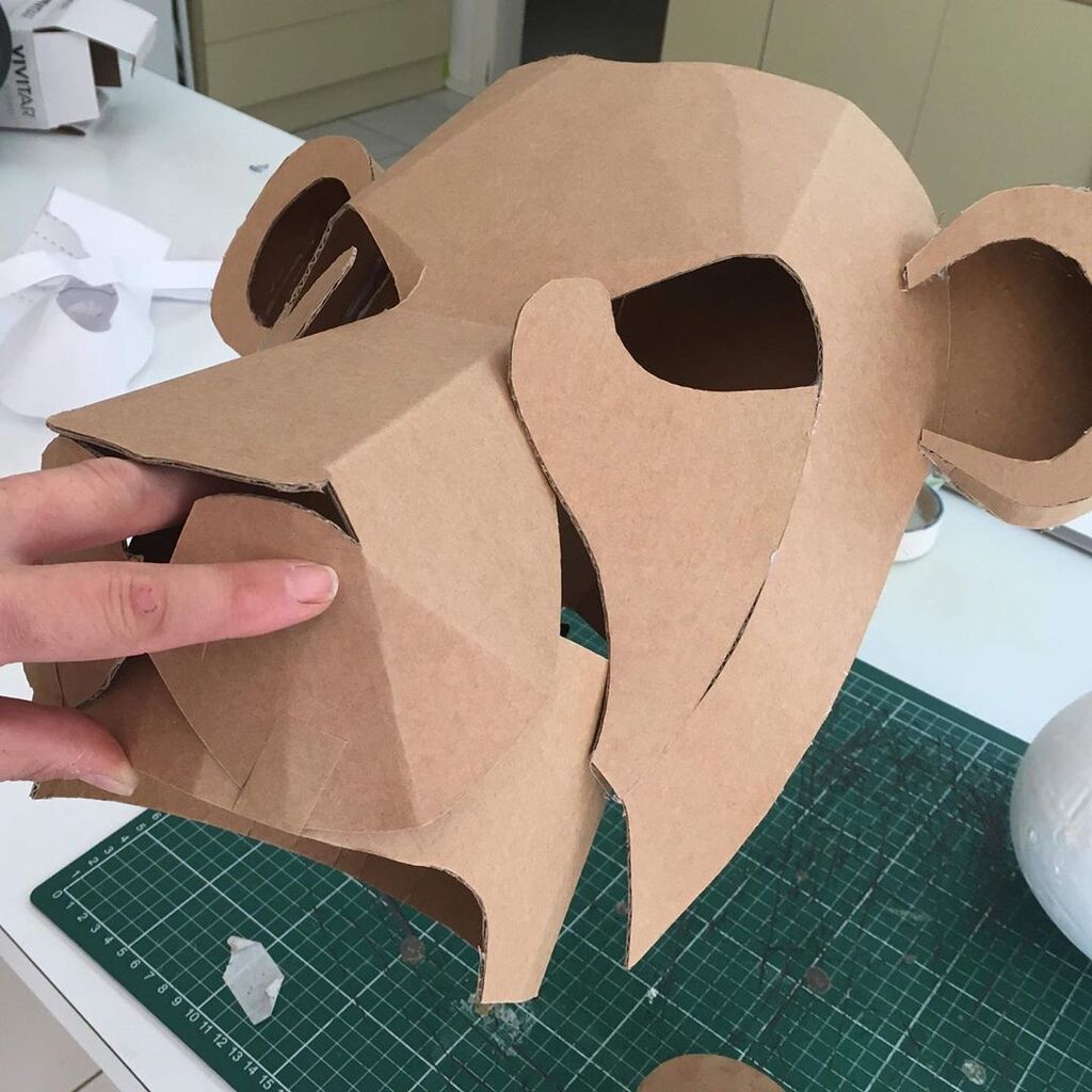 Δείτε τι φτιάχνει μια μαμά με χαρτόκουτα - Θα εντυπωσιαστείτε (pics) 