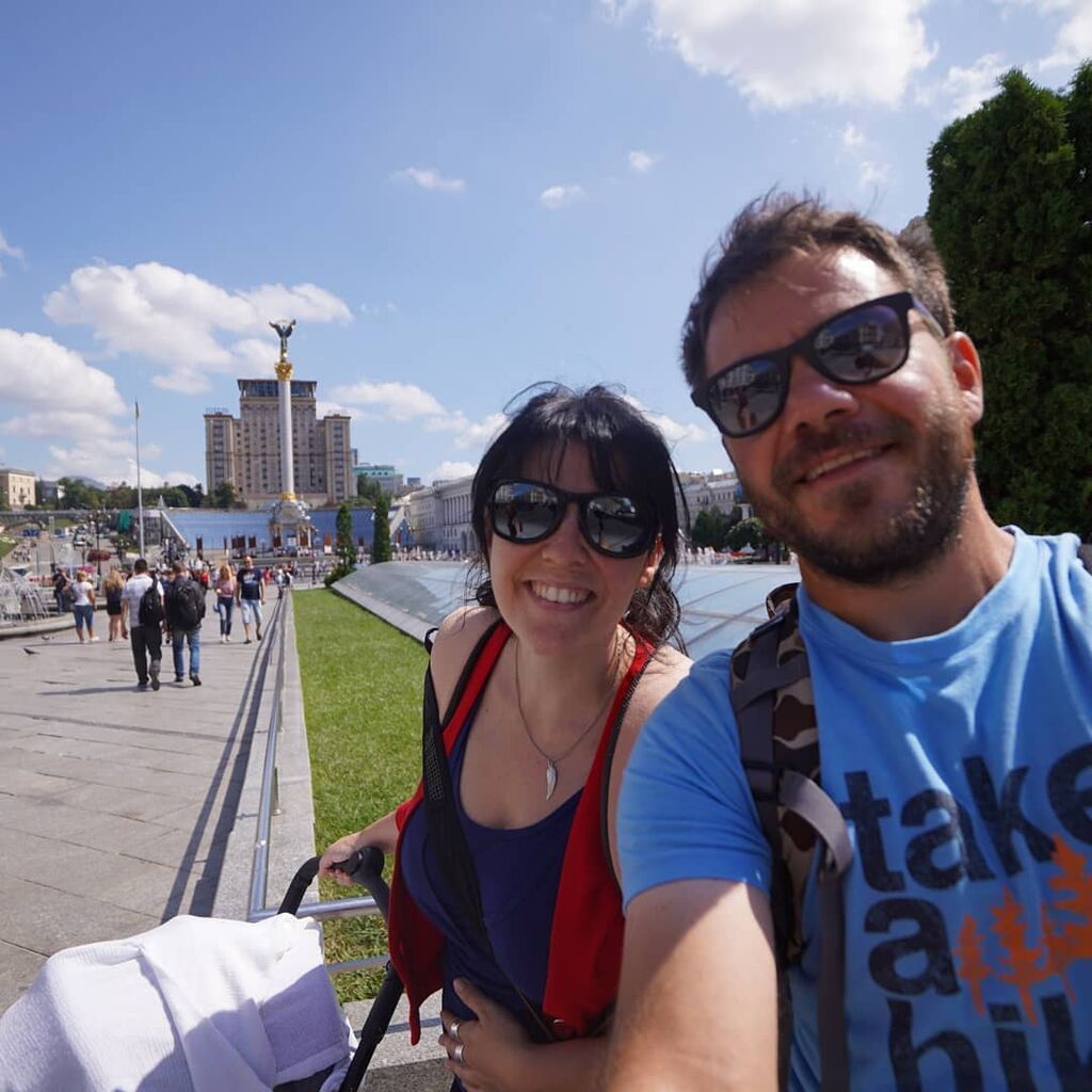 Χθες, ο νέος μπαμπάς μας ενημέρωσε για το νέο επεισόδιο της εκπομπής του στο οποίο θα δούμε και τη νεογέννητη κορούλα του. "Αυτό το Σάββατο έχουμε το πρώτο ταξίδι που κάναμε οικογενειακώς με αεροπλάνο. Πάμε Κίεβο!"