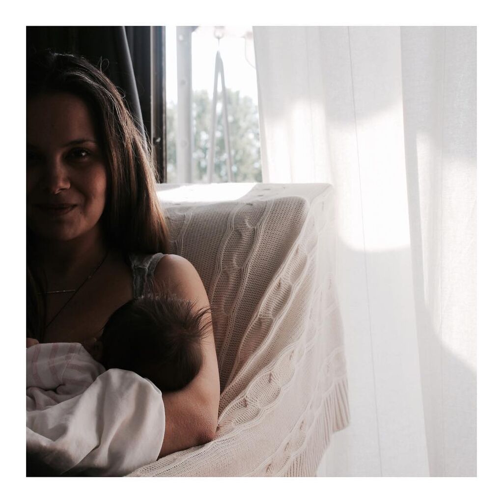 «Δεν θα σας πω "θηλάστε τα παιδιά σας" γιατί οι προστακτικές & προσταγές ποτέ δεν μ' άρεσαν»