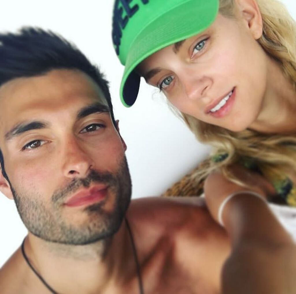 Δούκισσα Νομικού: Αυτή είναι η πραγματική σχέση με τον αδερφό της (pics)