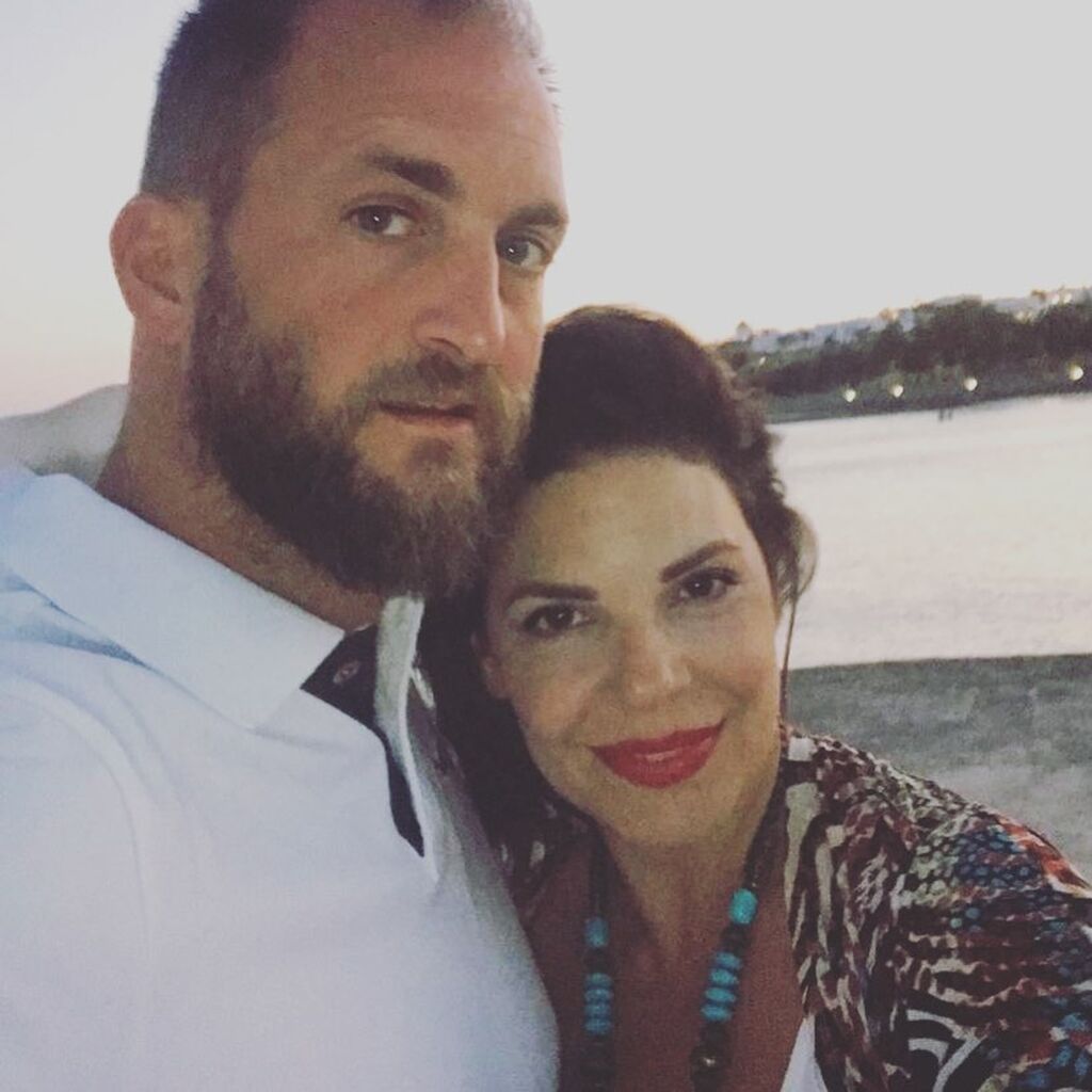 Ο λόγος για τη γλυκιά Μαρίνα Ασλάνογλου, την οποία γνωρίσαμε και αγαπήσαμε μέσα από πολλές ελληνικές τηλεοπτικές σειρές.