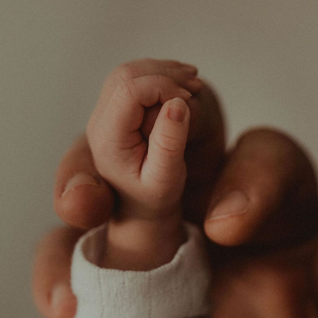 Συγκινητικές φωτογραφίες που απαθανατίζουν την ομορφιά της μητρότητας (pics)