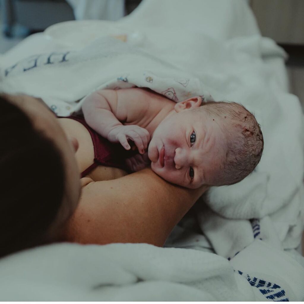 Συγκινητικές φωτογραφίες που απαθανατίζουν την ομορφιά της μητρότητας (pics)