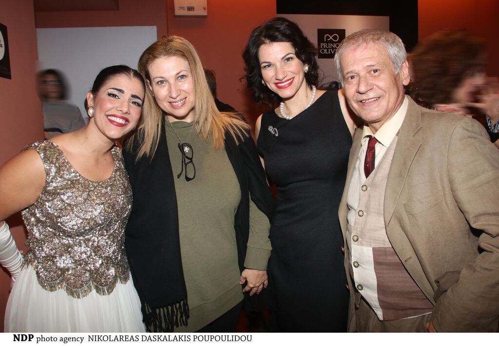 Μικρό Παλλάς: «Η Μαρία πριν την Κάλλας» - Δείτε το εορταστικό πρόγραμμα παραστάσεων του Δεκεμβρίου