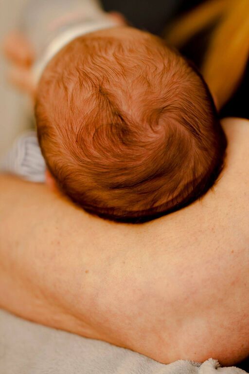 Μαμά φωτογραφίζεται με τον 8 ημερών γιο της και το αποτέλεσμα είναι ξεχωριστό (pics) 