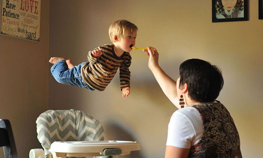 Μπαμπάς φωτογραφίζει τον γιο του που έχει σύνδρομο Down με τον πιο απίθανο τρόπο (pics)