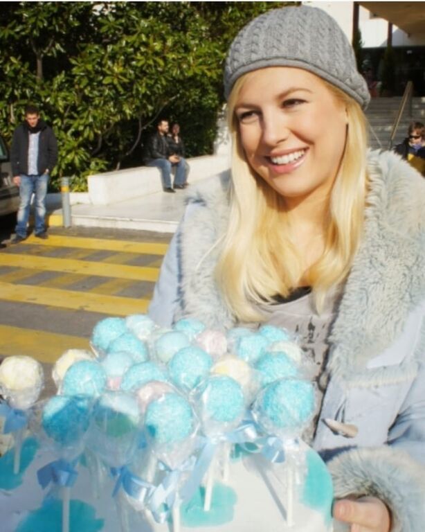 Ράνια Θρασκιά: Ο γιος της έγινε 8 ετών - Δείτε την εντυπωσιακή τούρτα του (pics)