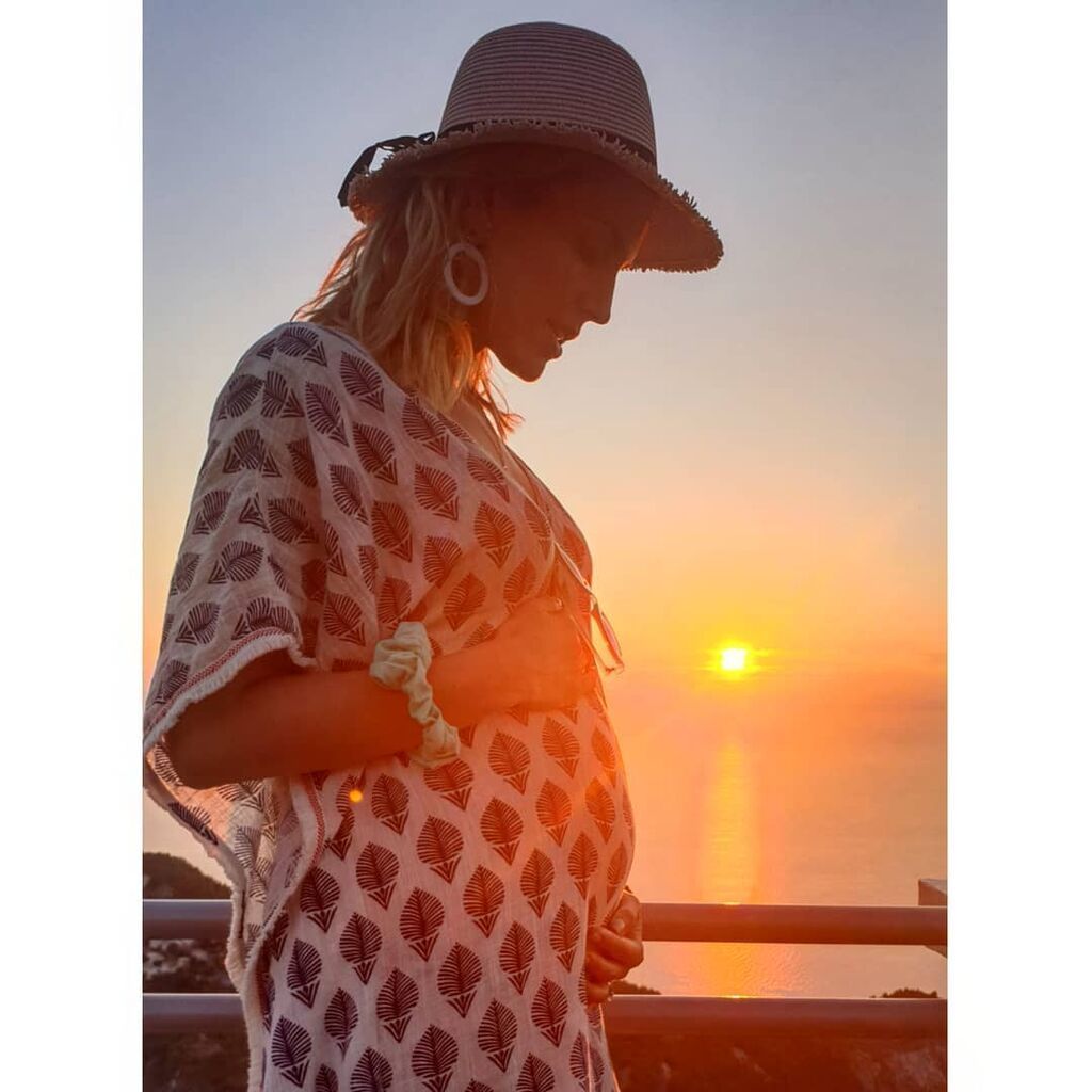 Μαντώ Γαστεράτου: Αυτές είναι οι top 10 φωτογραφίες από την εγκυμοσύνη της λίγο πριν γίνει μαμά!