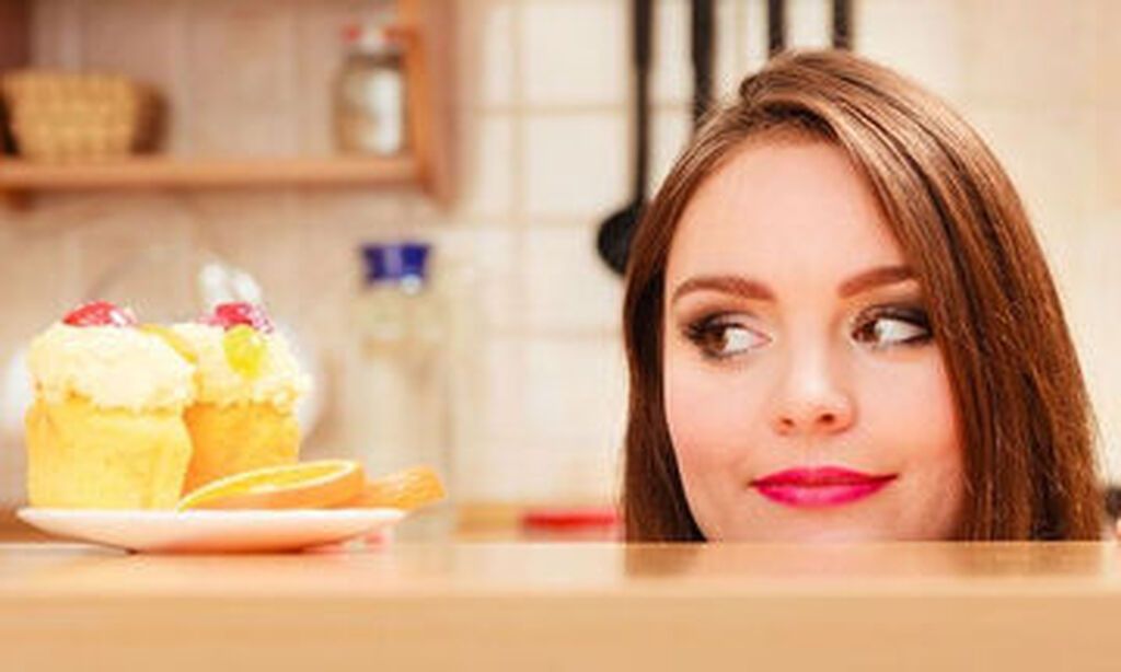 Για απογευματινό  μπορείτε να τρώτε 1-2 κρακεράκια ολικής άλεσης με τυρί ή μια μπάρα δημητριακών με ελάχιστη ζάχαρη. Επίσης ένα μικρό γιαούρτι με καρύδια  ή μούρα.

