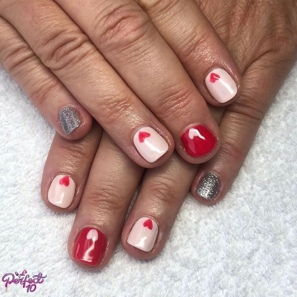 Πώς να βάψω τα νύχια μου στο επόμενο ραντεβού για μανικιούρ; (φωτός)