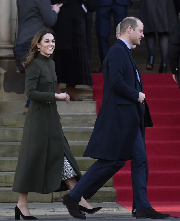 Ο πρίγκιπας William μπέρδεψε παιδική του φώτο με της Charlotte - Δείτε την ξεκαρδιστική στιγμή (vid)