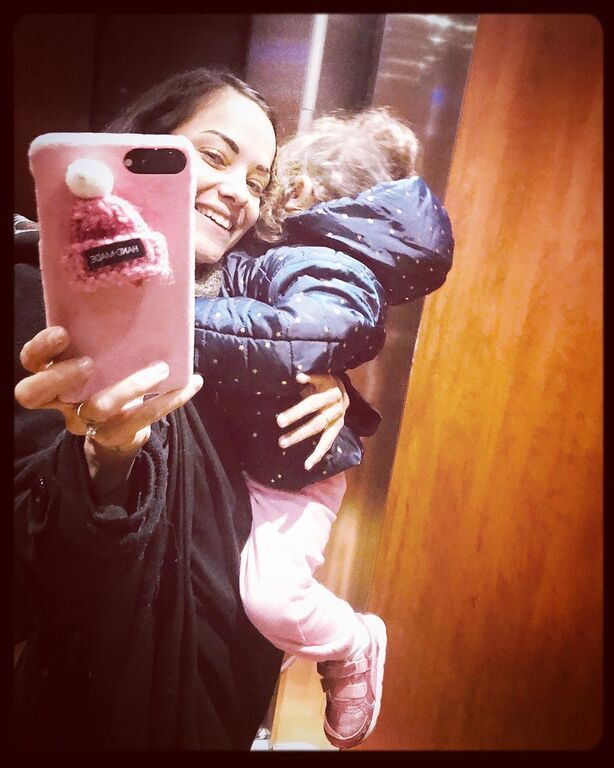  Οπως ήταν φυσικό, η κόρη της έγινε το επίκεντρο της ζωής της.