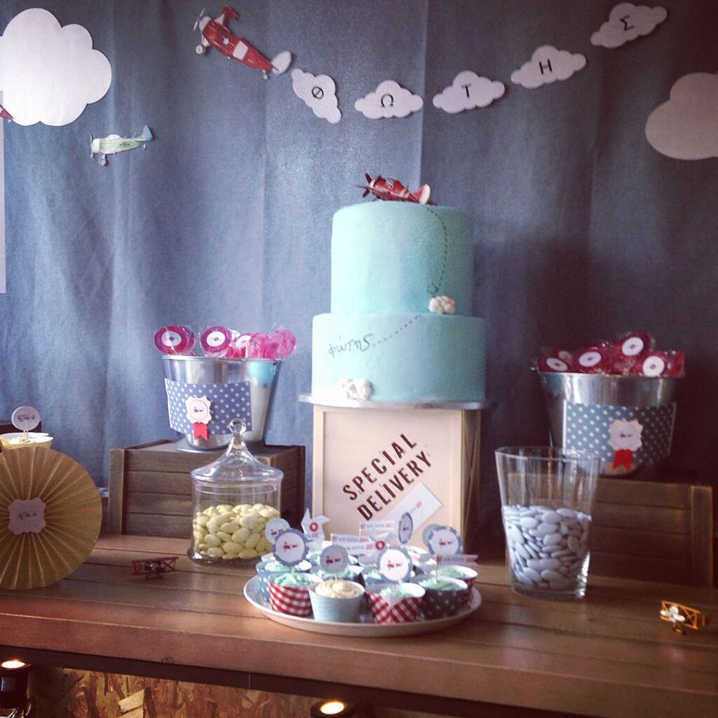 Φαίη Μαυραγάνη: Το εντυπωσιακό παιδικό πάρτι του γιου της με θέμα τα αεροπλάνα - Πάρτε ιδέες (pics)