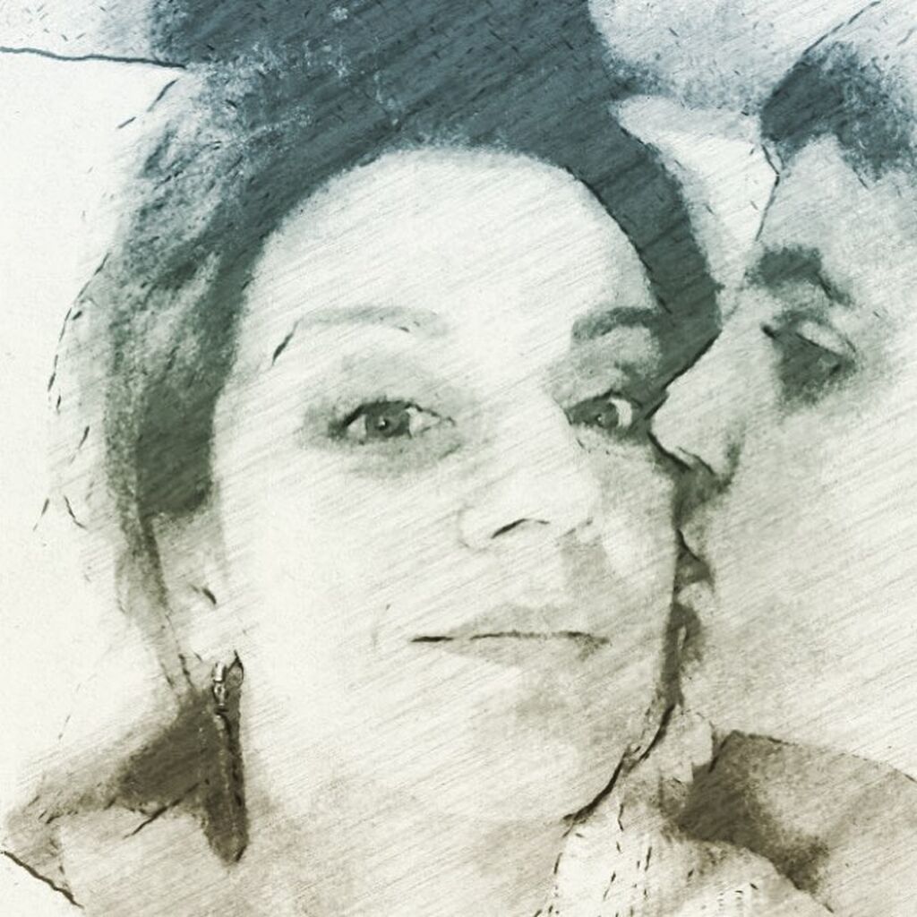 «Το πιο γλυκό φιλί..!☺️#love #kiss #family #myworld #myeverything #goodnight»