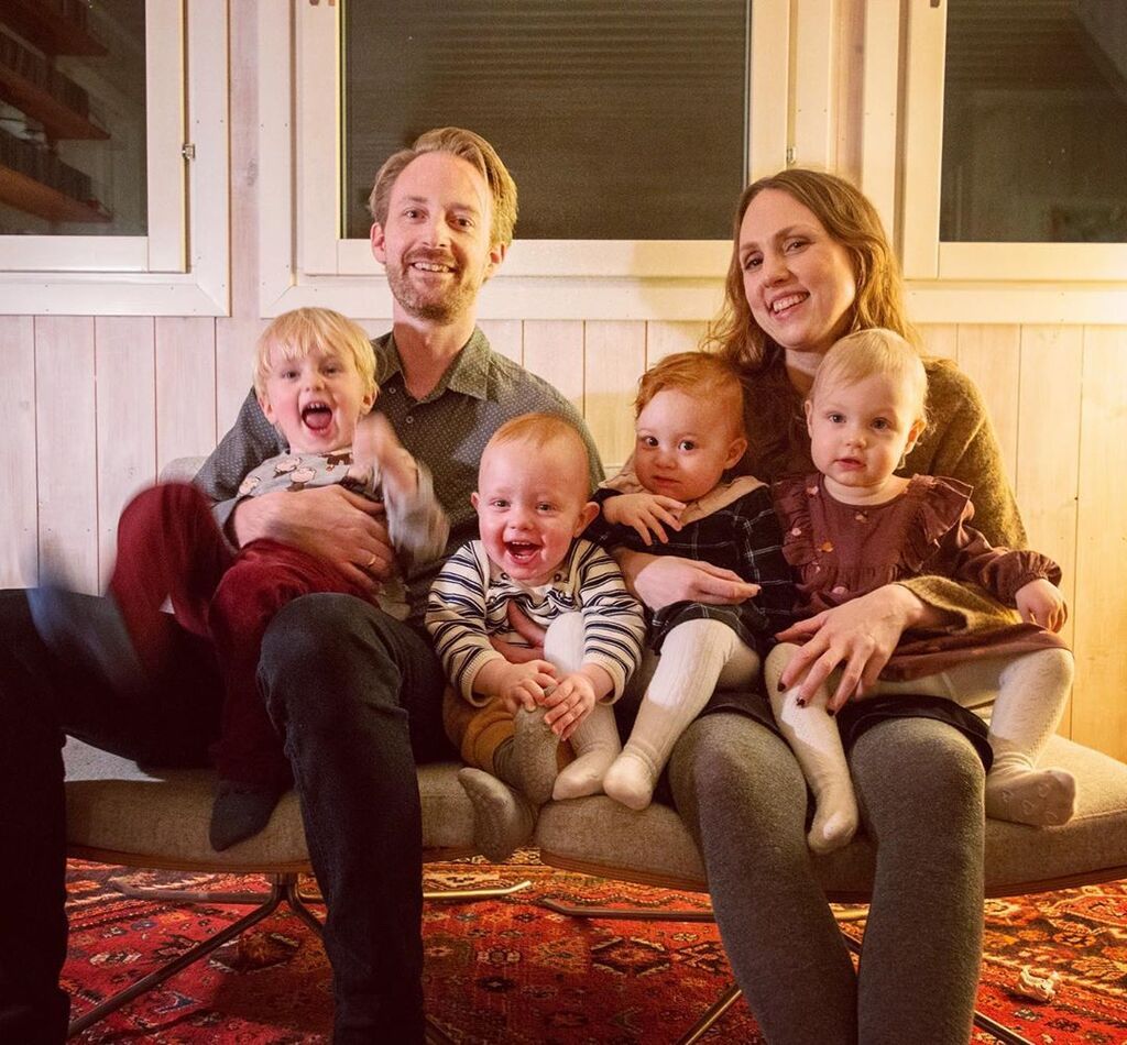 Μαμά δείχνει πώς είναι η κοιλιά της 16, 5 μήνες μετά τη γέννα και στέλνει το δικό της μήνυμα (pics)