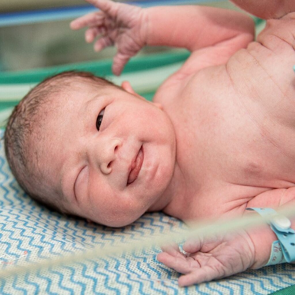 Νεογέννητα κάνουν γκριμάτσες και είναι ό,τι πιο γλυκό είδαμε αυτή την εβδομάδα (pics)