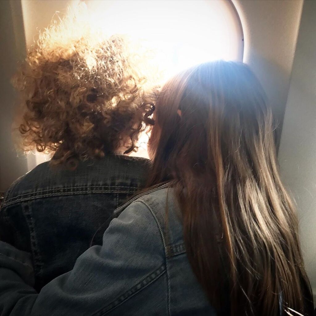 Κατερίνα Λάσπα: Η στιγμή που περπάτησε μαζί με την κόρη της στην πασαρέλα (pics)