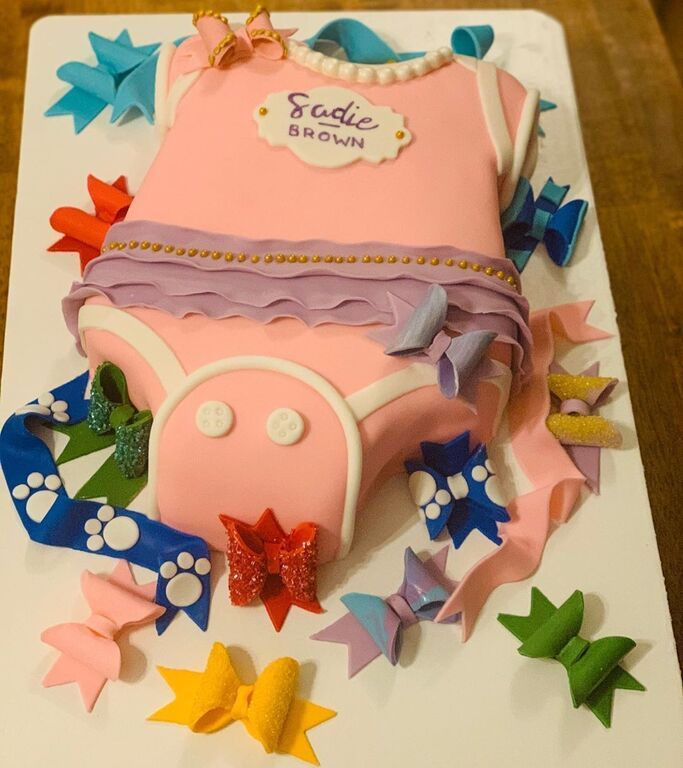 Πηγή φωτογραφίας: Instagram @specialtycakesbymorgan