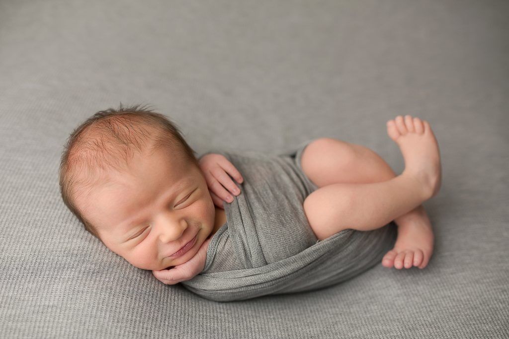 Νεογέννητα ποζάρουν για τον φωτογραφικό φακό και είναι αξιολάτρευτα (pics)