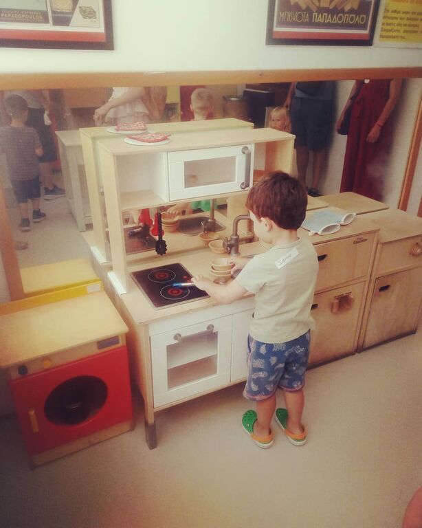 Βανέσα Αδαμοπούλου: Μας δείχνει για πρώτη φορά το δωμάτιο του γιου της (pics) 