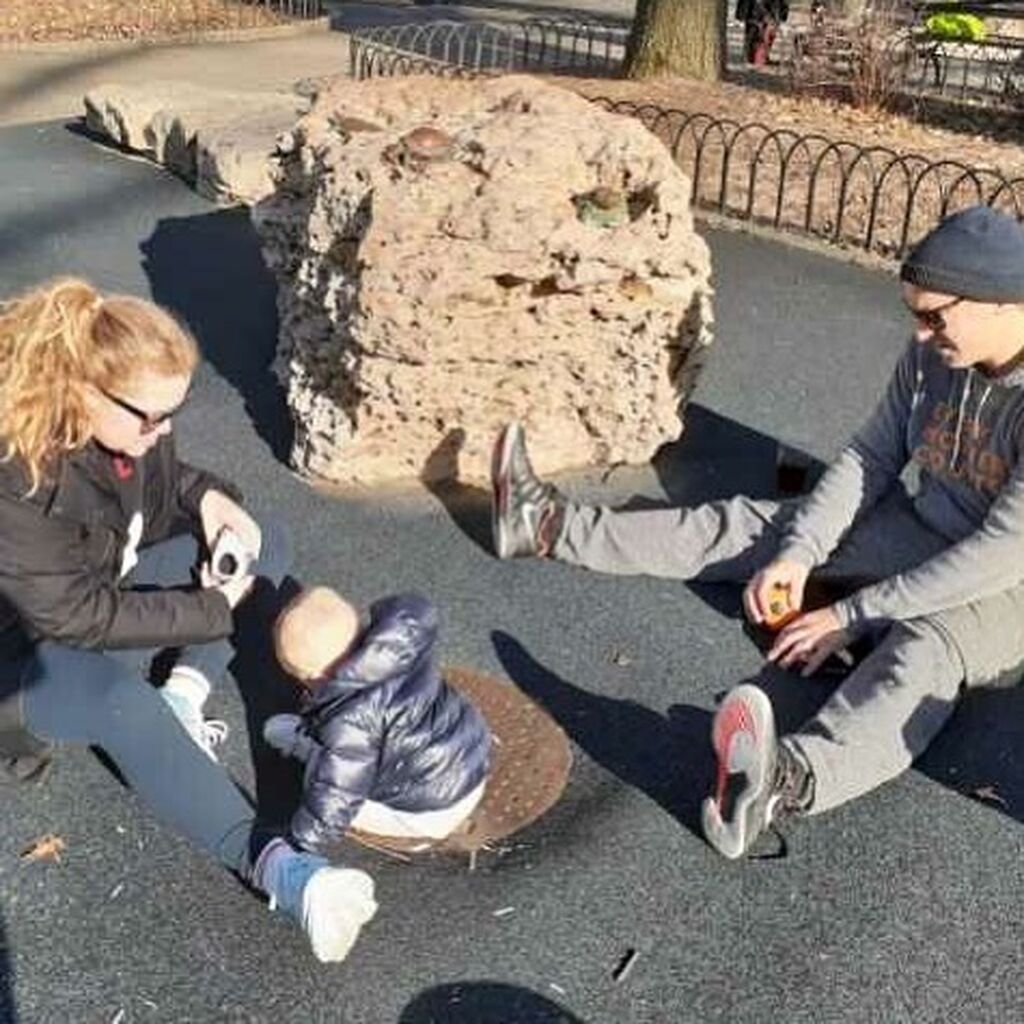 H Amy Schumer έπρεπε να αλλάξει το μεσαίο όνομα του γιου της γι' αυτόν τον ξεκαρδιστικό λόγο