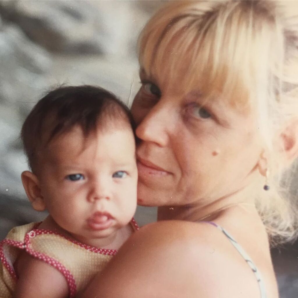 Μαρίλια Μητρούση: Αυτή είναι η κούκλα κόρη του Μιχάλη Μητρούση & της Ρουμπίνης Βασιλακοπούλου (pics)