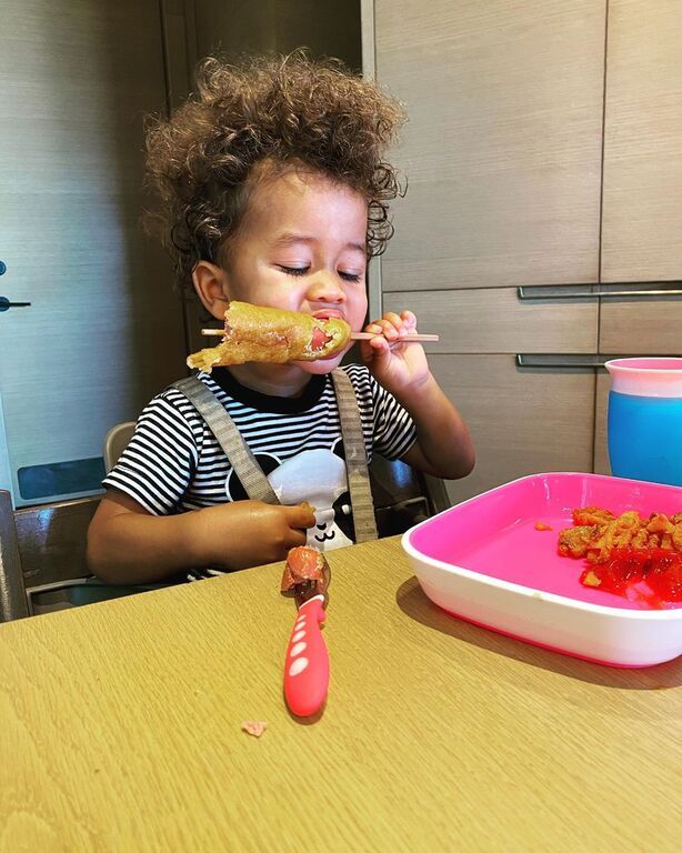 Ο γιος της Chrissy Teigen γίνεται 2 ετών & αυτές είναι οι φώτο του που έκαναν θραύση στο Instagram