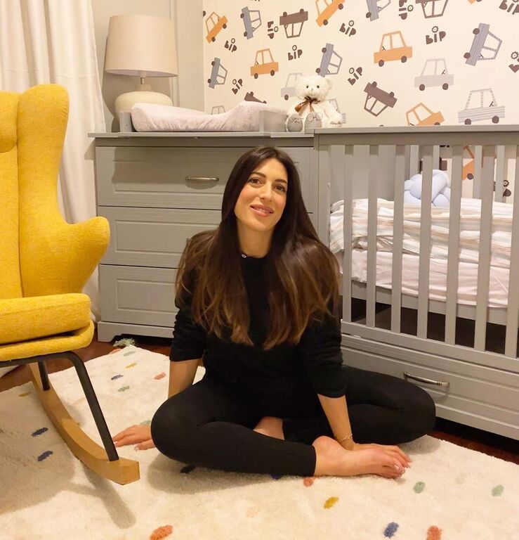 Φλορίντα Πετρουτσέλι: Η πρώτη φωτογραφία με τον νεογέννητο γιο της (pics)