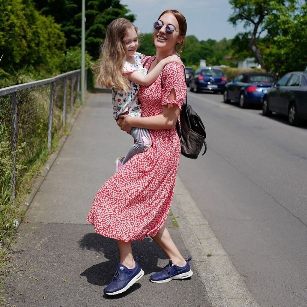 Μια μικρή fashionista η κόρη της γνωστής ηθοποιού τρελαίνει μέρα με τη μέρα το Instagram (pics)