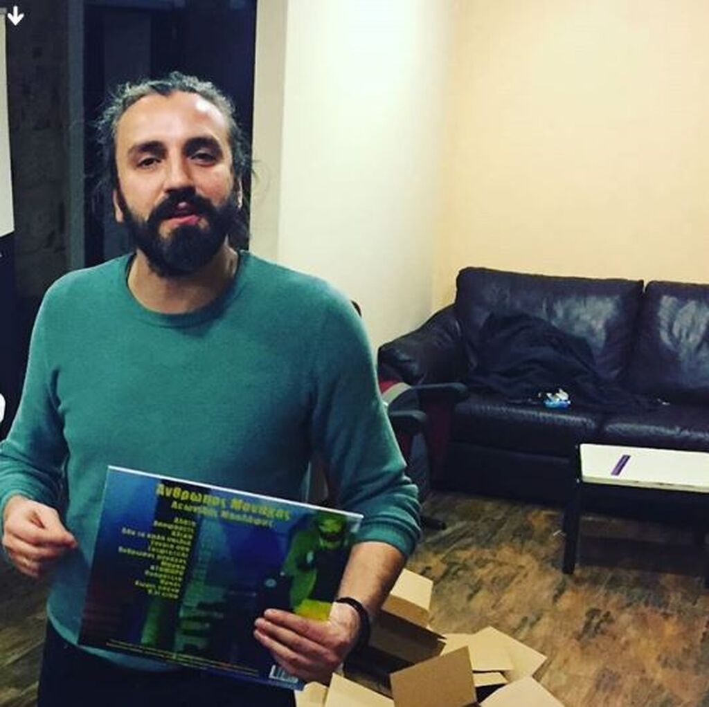 Λεωνίδας Μπαλάφας: Αυτή είναι η μία και μοναδική φωτογραφία που έχει δημοσιεύσει με τα παιδιά του