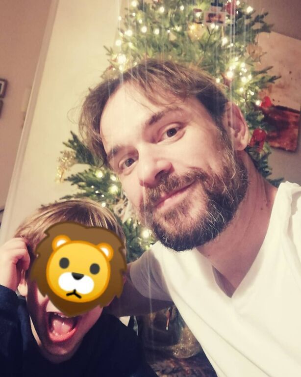 Νίκος Πουρσανίδης: Δείτε τον γιο του μετά από καιρό (pics)